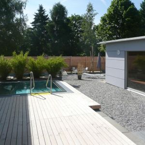huefingen_sauna_-_aussenbecken